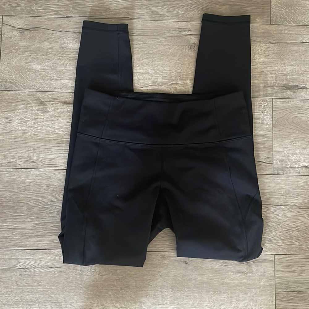 Under  ARMOUR medium black tights leggings
